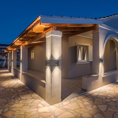 Villa Veneto Luxury Holidays Melíssia Exterior foto